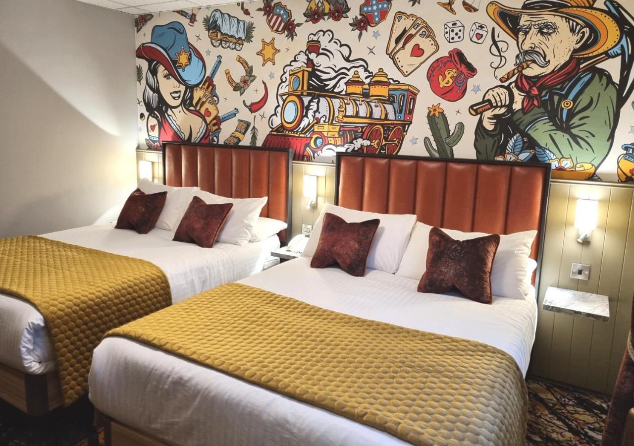 Allingham Arms Hotel Бундоран Екстериор снимка