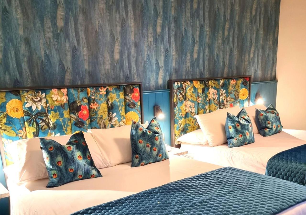 Allingham Arms Hotel Бундоран Екстериор снимка