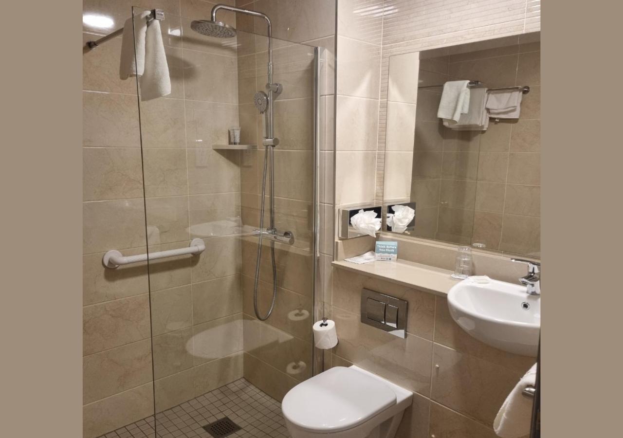 Allingham Arms Hotel Бундоран Екстериор снимка