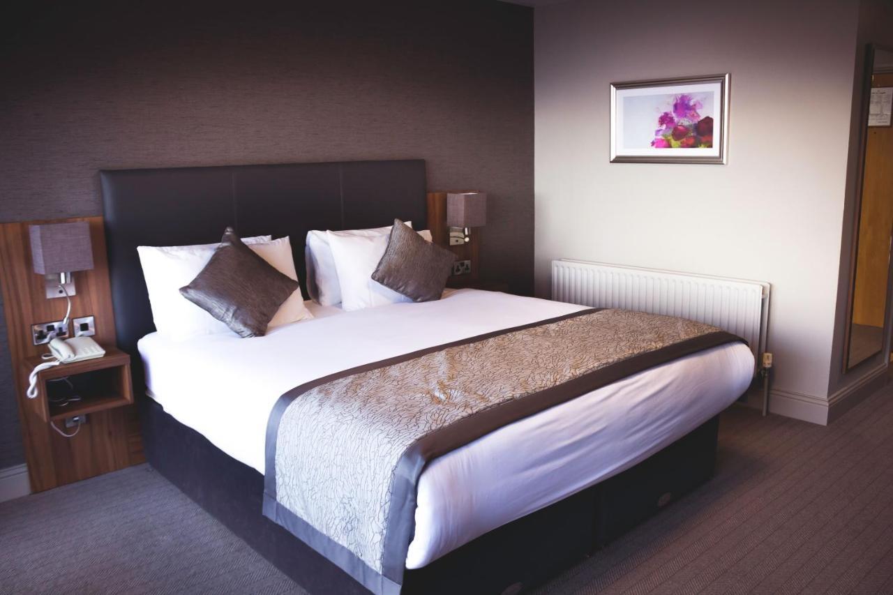 Allingham Arms Hotel Бундоран Екстериор снимка